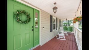 Loudoun County real estate market analysis for week ending August 6, 2023 green door on a porch